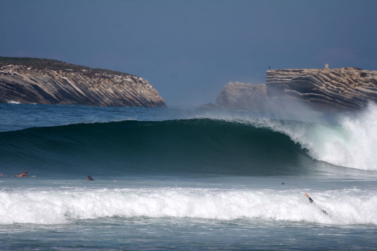 Baleal amazing tubular wave, Portugal